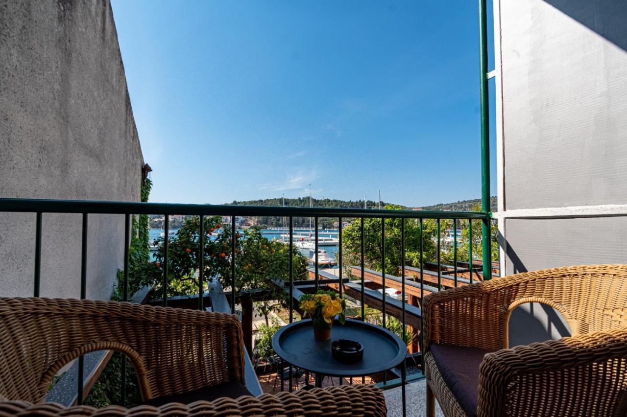 Hotel Dalmacija Вела-Лука Екстер'єр фото